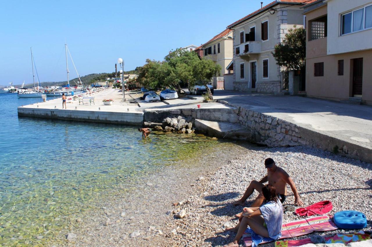 Apartments With A Parking Space Sali, Dugi Otok - 8136 Luaran gambar