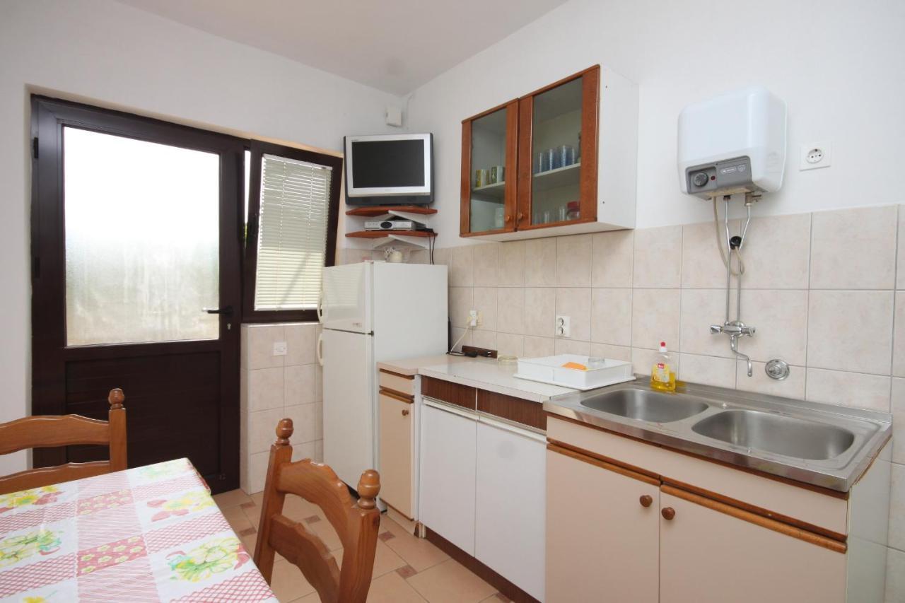 Apartments With A Parking Space Sali, Dugi Otok - 8136 Luaran gambar